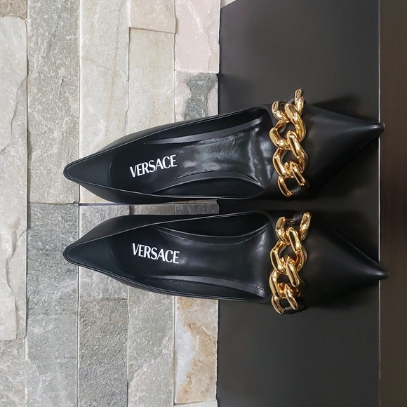 Versace Medusa Embellished Leather Pumps - Picture 6 of 12